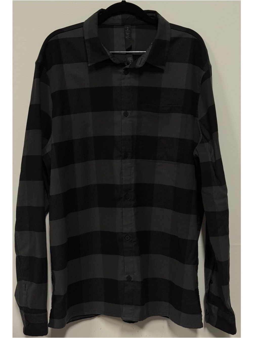 Men's Lululemon Masons Peak Plaid Long Sleeve Button Up Flannel Black Gray SZ XL - Picture 5 of 9